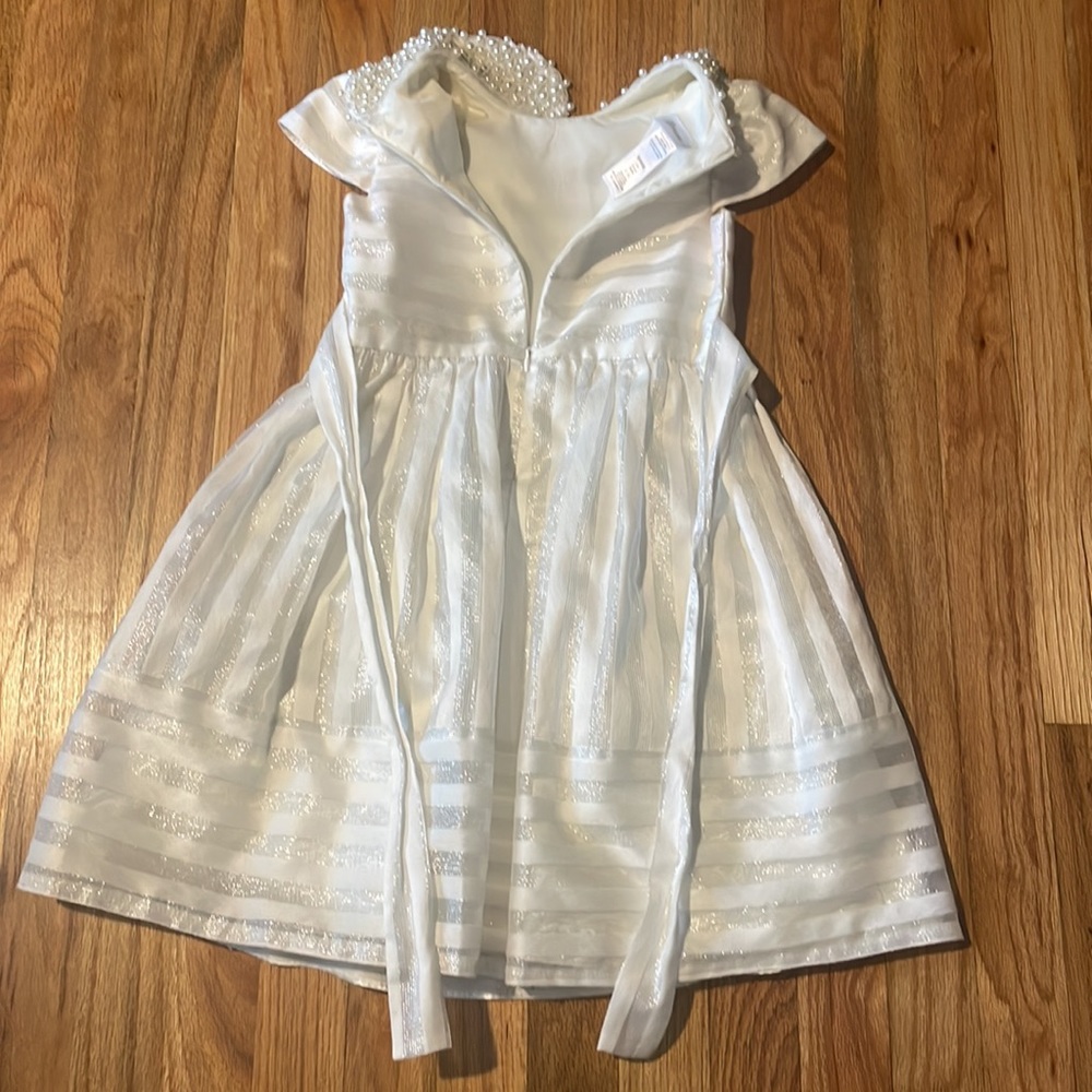 Dress - Picture 4 of 7